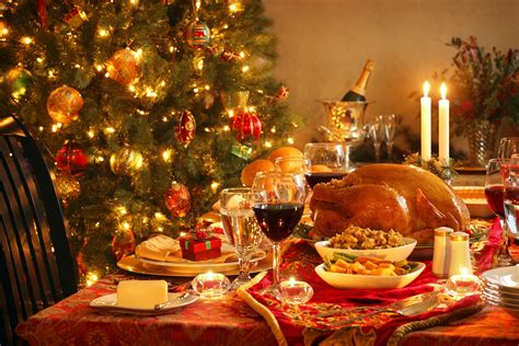 TRADITIONAL CHRISTMAS .